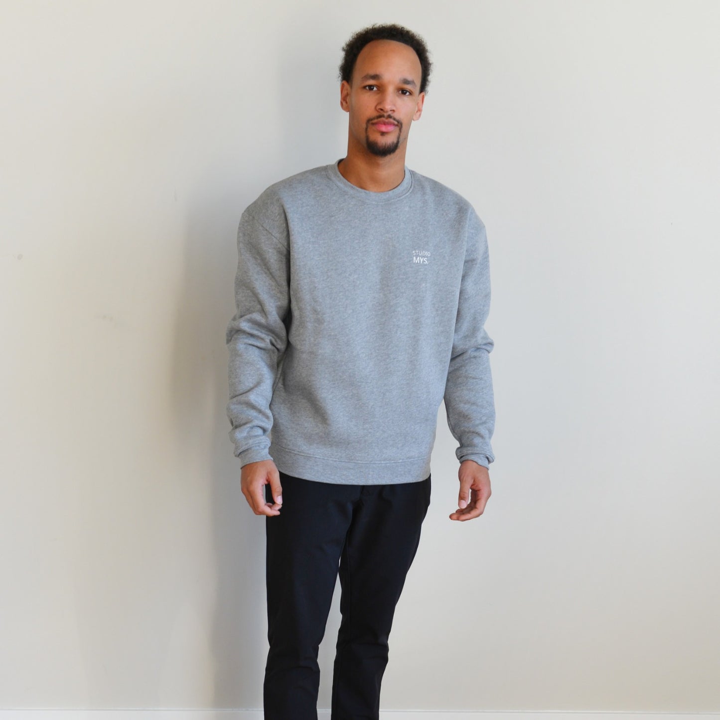 The Essential Crewneck Gray